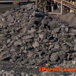 Задържаха извършители на незаконен добив на въглища в района на град Перник 05_1463288061