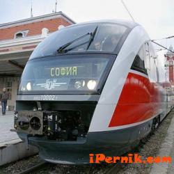 Вече е нормално движението на влаковете от Перник до София и обратно 05_1463288418