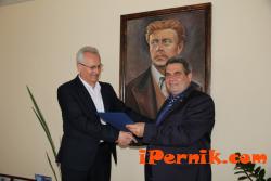 Радомир подписа споразумение със сръбска община 06_1466834586