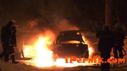 Автомобил е горял в Перник 07_1467626374