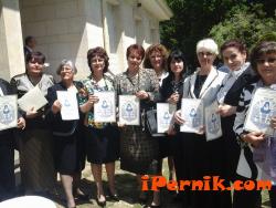 Гимназията с преподаване на чужди езици “Симеон Радев” в Перник участва в кампанията за любим учител 08_1471069555
