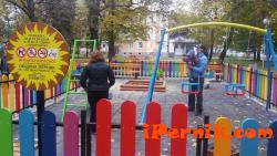 Откриха две нови детски площадки в Перник 10_1477544539