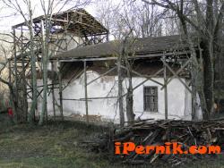 Средновековният манастир „Св. Архангел Михаил“ край гр.Трън