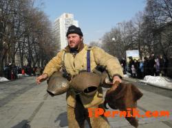 СУРВА -Перник 2012 - маскарадът; снимка: Руми Борисова