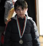 Ученици от Перник се окичиха с медали след Коледно състезание по математика - снимки