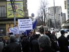 Яне Янев задържа линейка на кръстовище в Перник