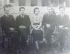 С колеги учители в Пирдоп - 30-те години на 20-ти век